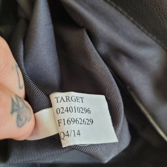 Faux leather backpack square shape alternative goth grunge alt minimalist modern - Picture 13 of 14